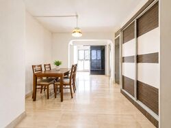 Blk 220 Jurong East Street 21 (Jurong East), HDB 5 Rooms #560569451